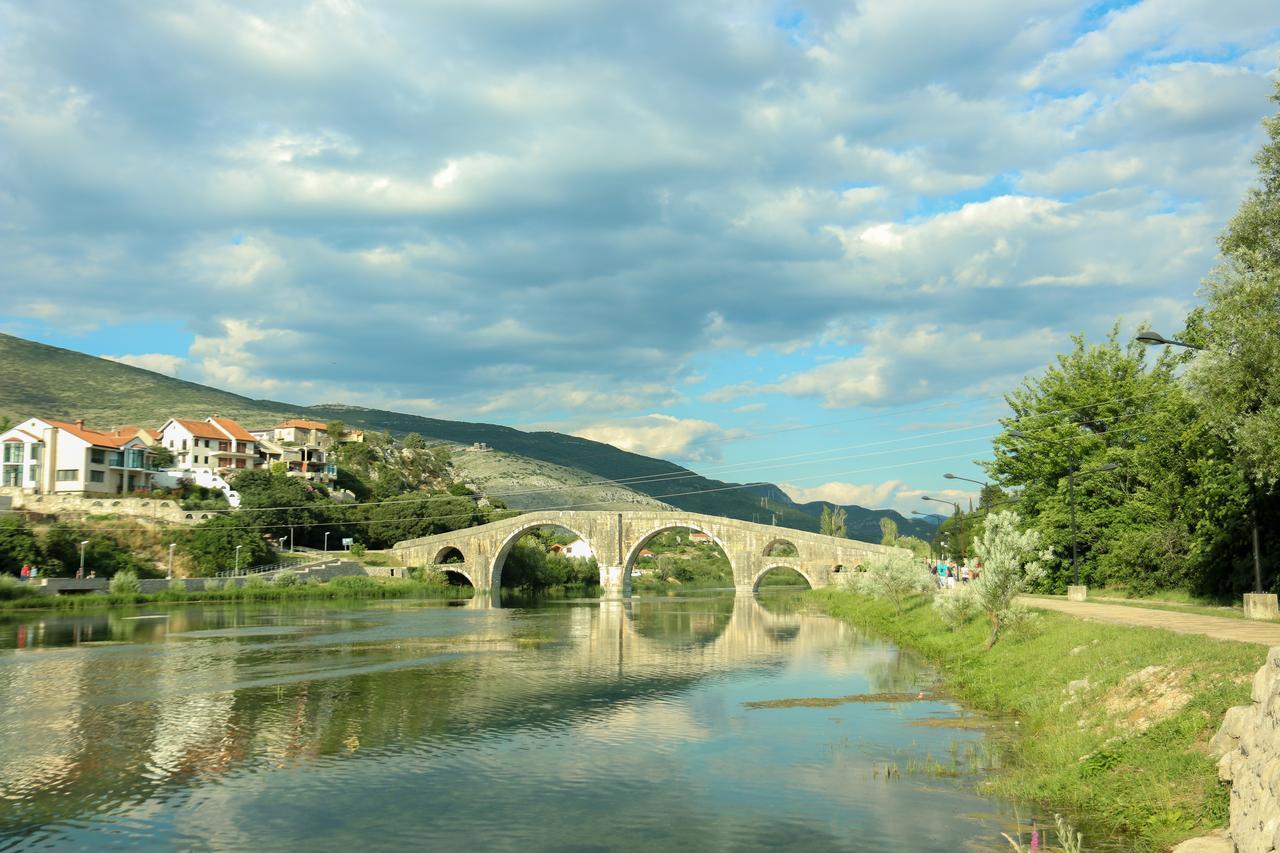 Apartments Oki Trebinje Zewnętrze zdjęcie